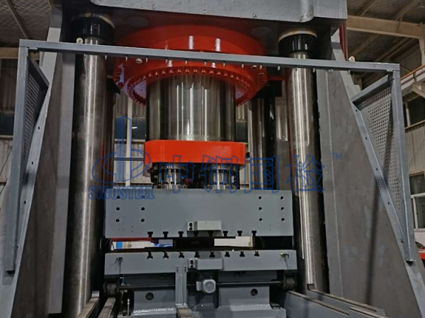 7200噸支座檢測機，中鋼國檢研發